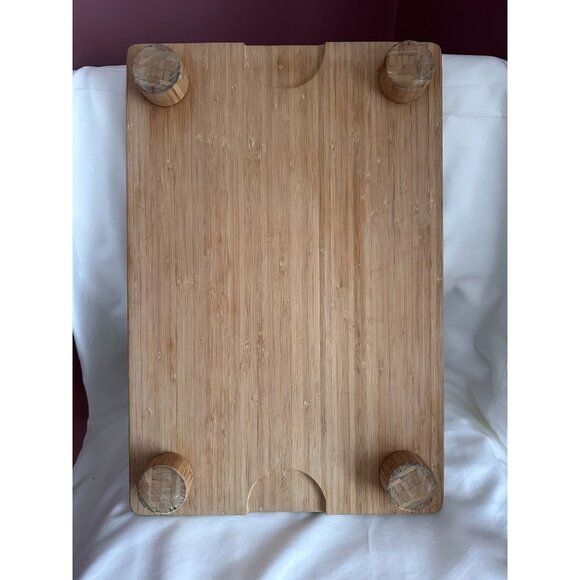 Quality island bamboo footed cutting board 12 x 18 - Picture 3 of 5